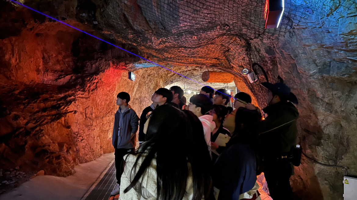 과학점핑학교 토요일에 찾아가는 지질화석탐사 사진
